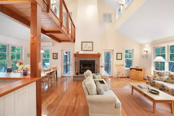 West Tisbury, MA 02575,14 Rebekahs Way