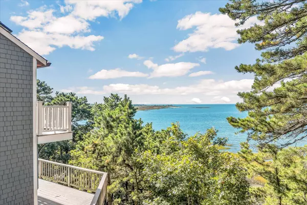 Wellfleet, MA 02667,90 Ring Road