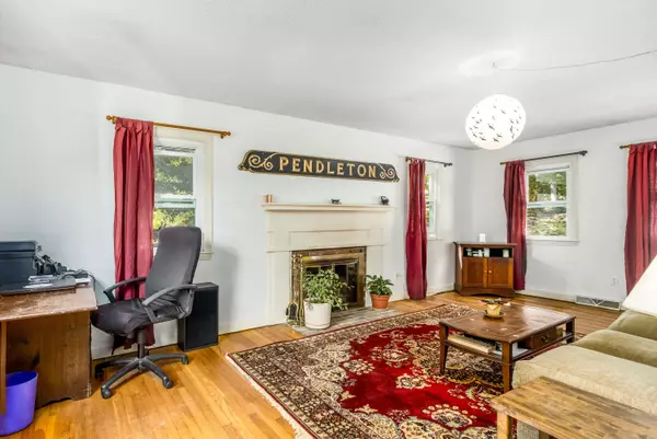 Chatham, MA 02633,49 Duck Marsh Lane