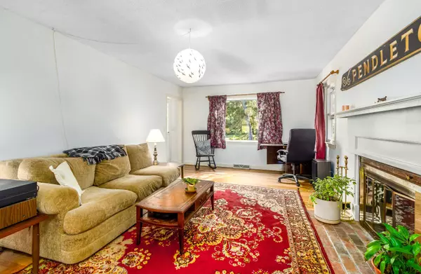 Chatham, MA 02633,49 Duck Marsh Lane