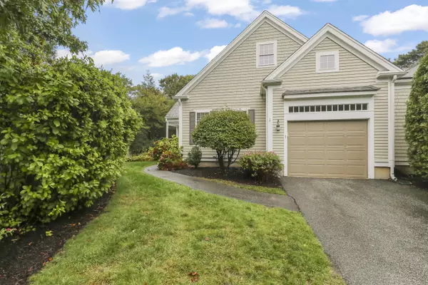 1 Hollyhock Knoll Court #UNIT 1, Bourne, MA 02532