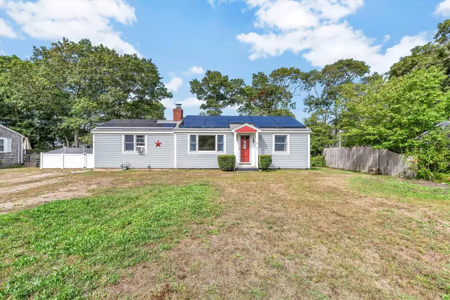26 Howes Road, South Yarmouth, MA 02664