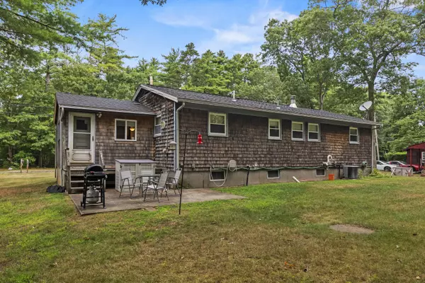 Carver, MA 02330,99 S Meadow Road