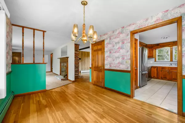 Yarmouth Port, MA 02675,68 Seminole Drive