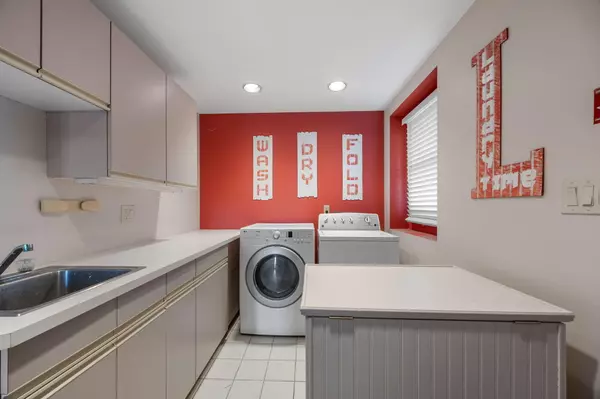 Truro, MA 02666,52 Corn Hill Road