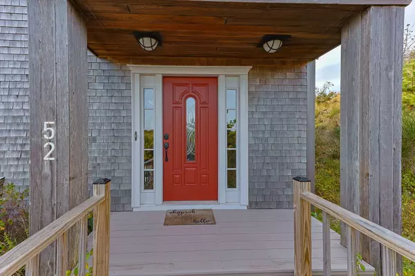 Truro, MA 02666,52 Corn Hill Road