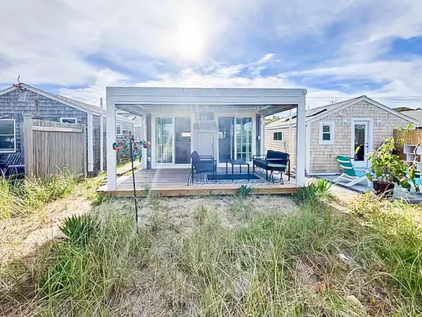 Provincetown, MA 02657,21 Dewey Avenue #UNIT 4