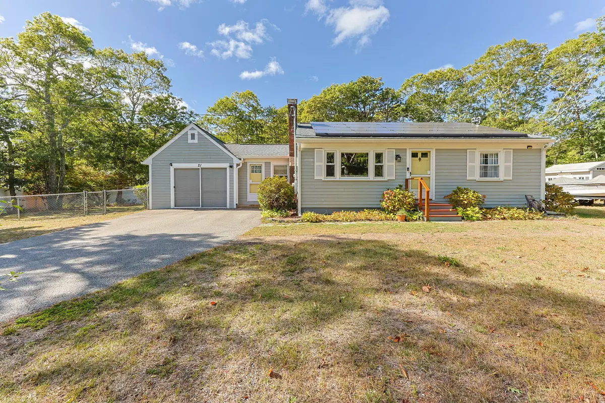 Hyannis, MA 02601,21 Brian Lane