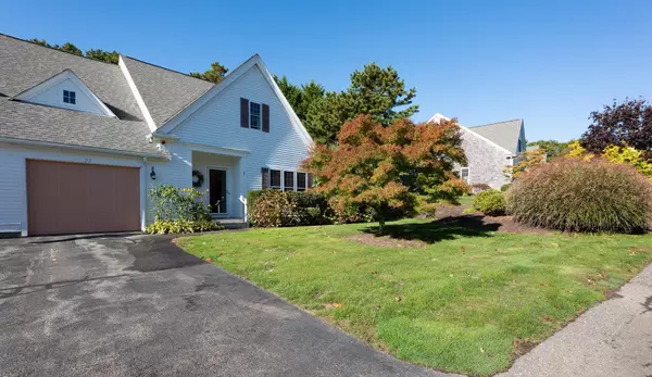 22 Stratford Ridge #UNIT 22, Mashpee, MA 02649