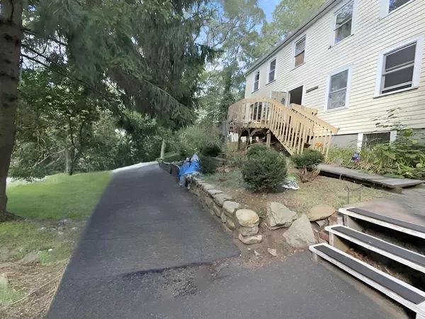 Harwich, MA 02645,16 Long Pond Drive