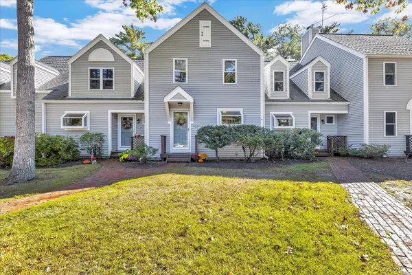 17 Southpoint Drive #UNIT 17, Sandwich, MA 02563