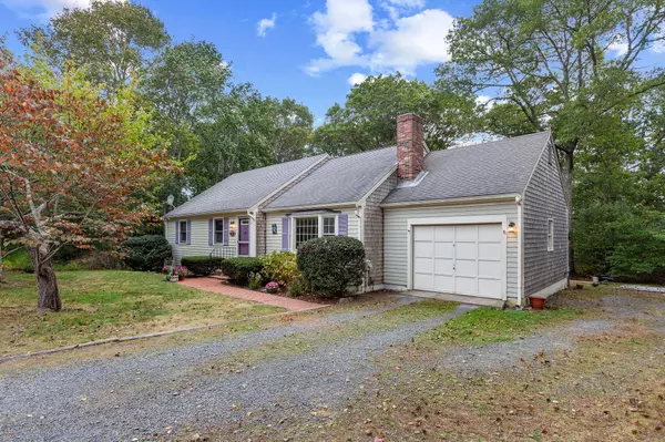 Harwich, MA 02645,11 Windjammer Road