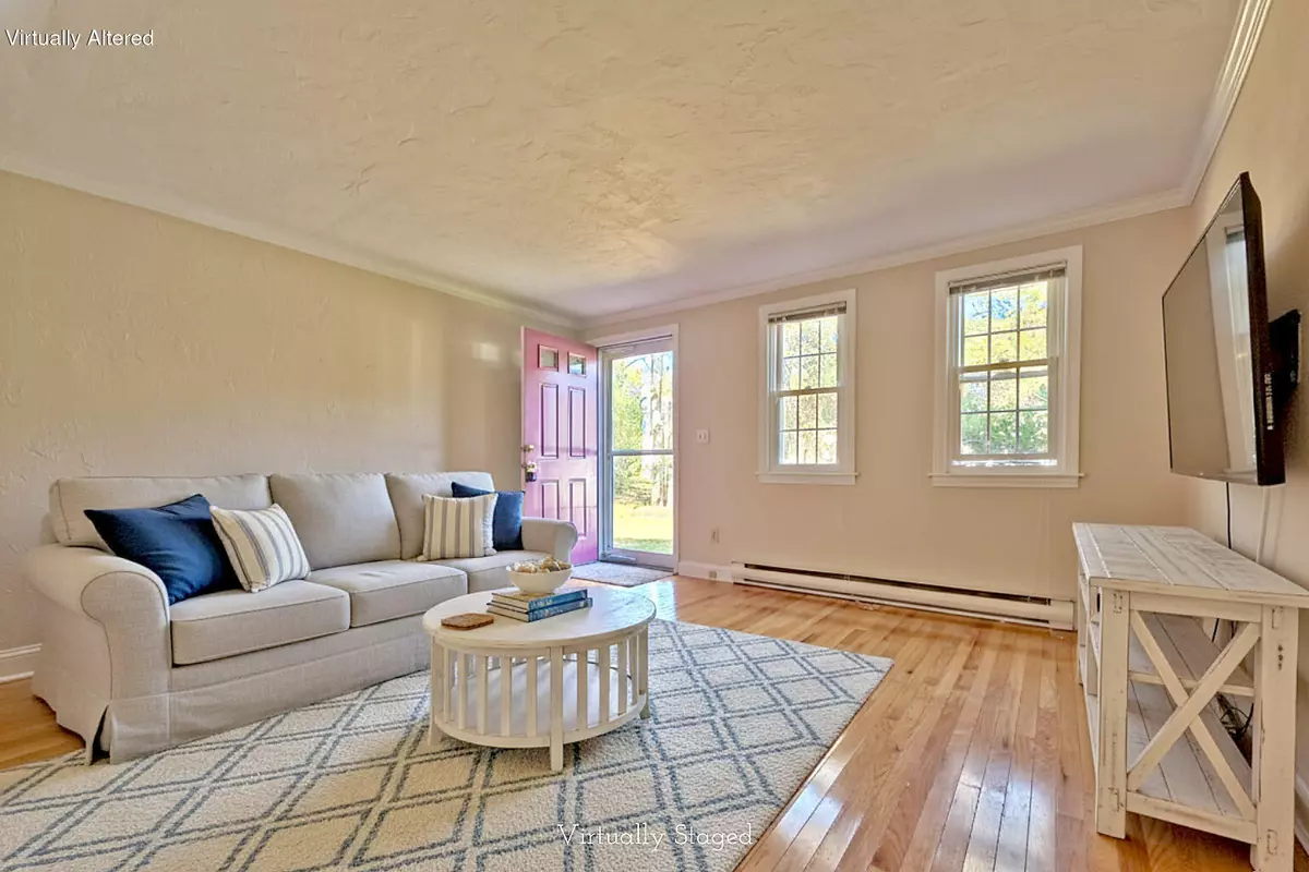 Mashpee, MA 02649,300 Falmouth Road #18E