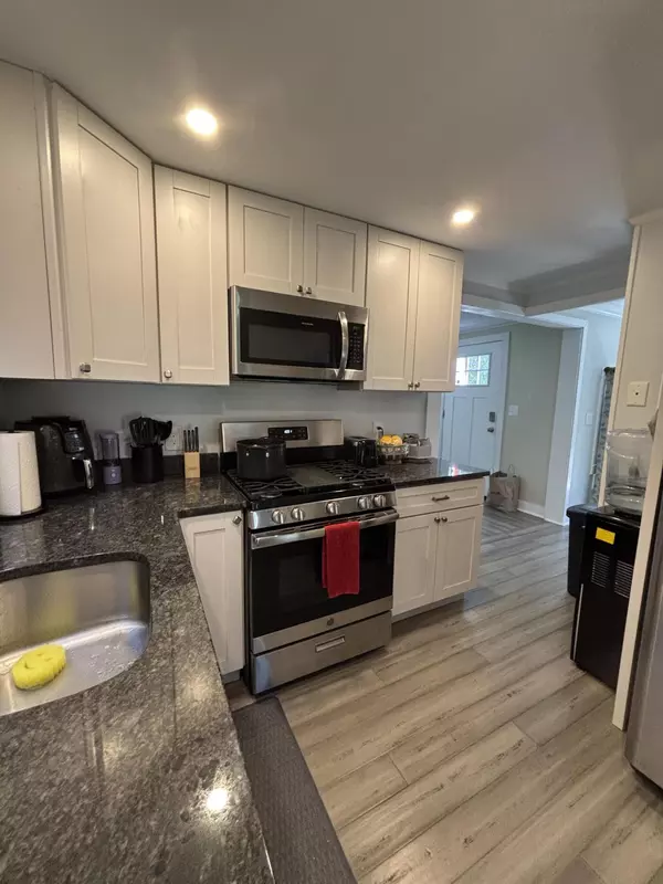 Centerville, MA 02632,576 Strawberry Hill Road