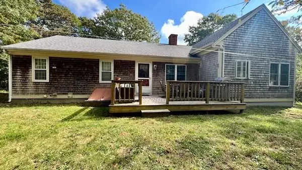 Brewster, MA 02631,16 Commons Way