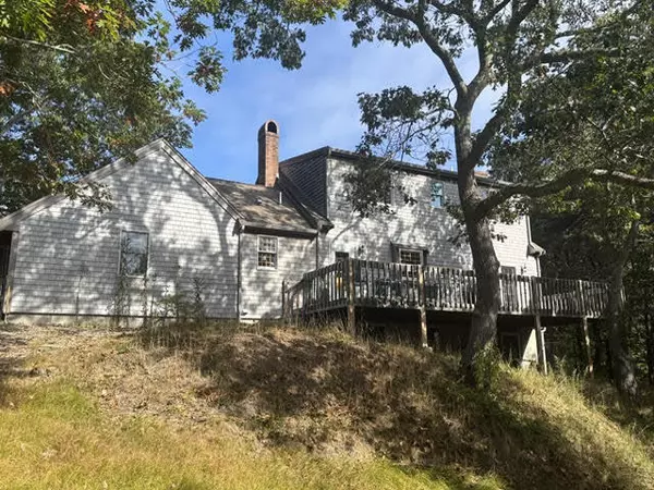North Truro, MA 02652,18 Hopkins Way