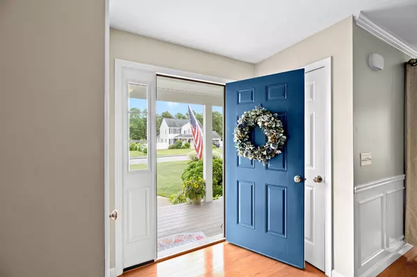 23 Settlers Way, Buzzards Bay, MA 02532