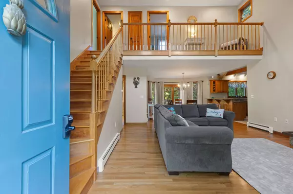 Eastham, MA 02642,20 White Pines Drive