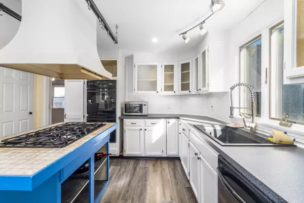 Eastham, MA 02642,330 Hay Road