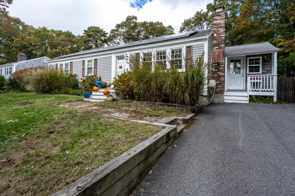 South Dennis, MA 02660,16 Uncle Stanleys Way