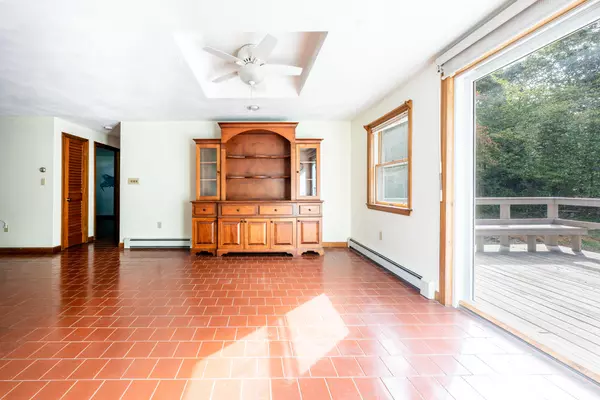 Eastham, MA 02642,115 Sparrowhawk Lane