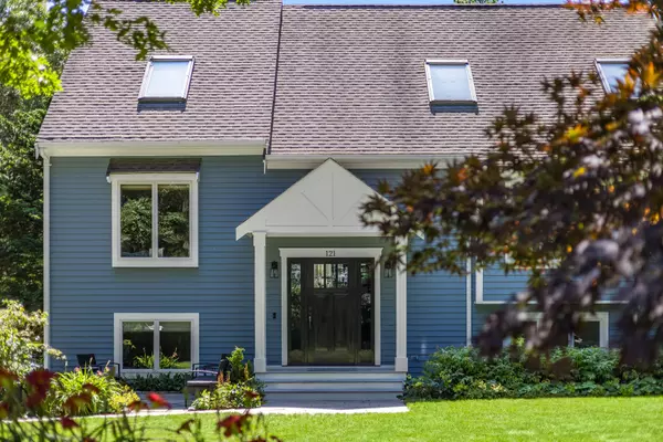 121 Streeter Hill Road, North Falmouth, MA 02556