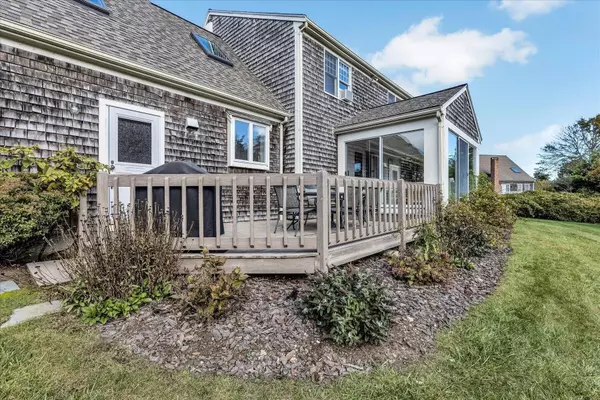 Orleans, MA 02653,11 Fox Ridge Drive