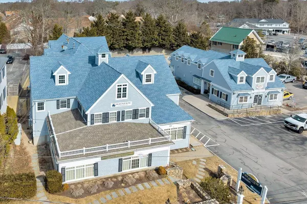 Osterville, MA 02655,804 Main Street