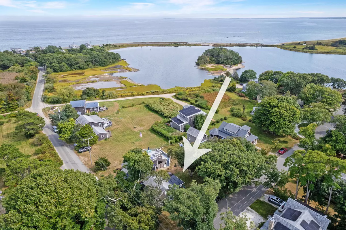 Oak Bluffs, MA 02557,50 Canonicus Avenue