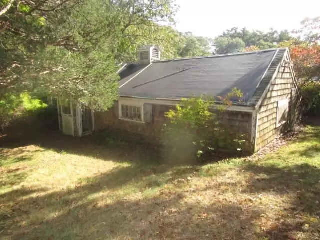 Buzzards Bay, MA 02532,41 Lewis Point Road