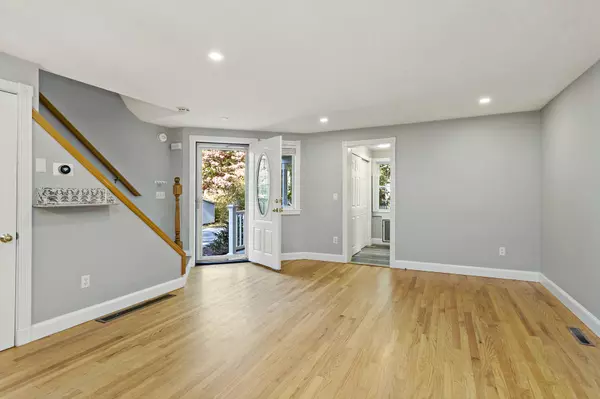 Mashpee, MA 02649,10 Briar Patch Lane