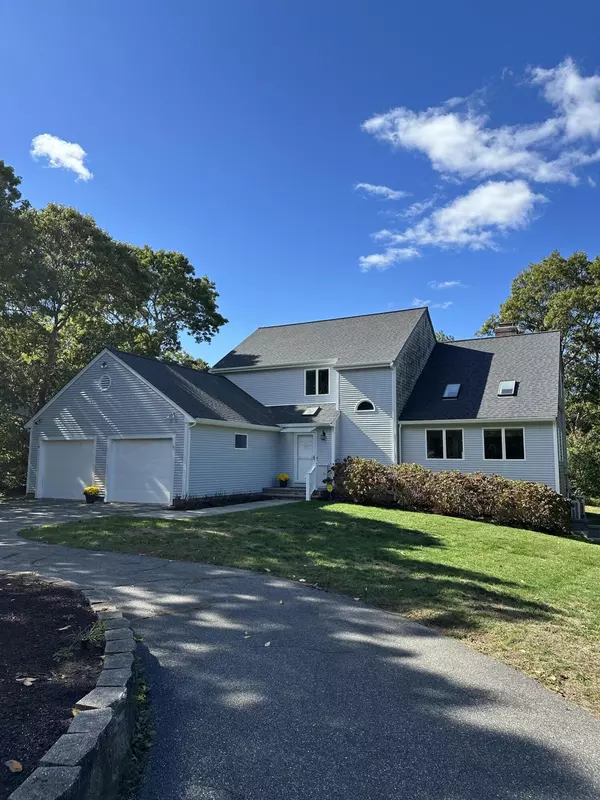 42 Hanson Circle, Falmouth, MA 02540
