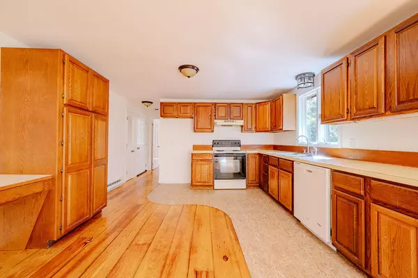 Wellfleet, MA 02667,100 East Hill Road