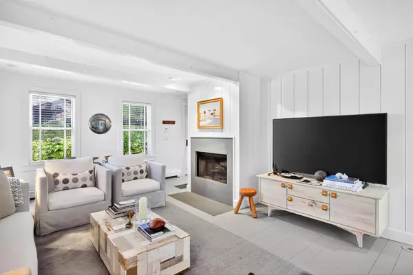 Provincetown, MA 02657,26 Cottage Street