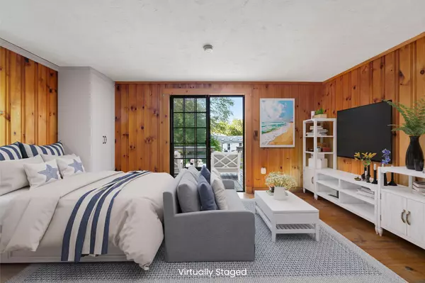 East Dennis, MA 02641,1706 Route 6A #3