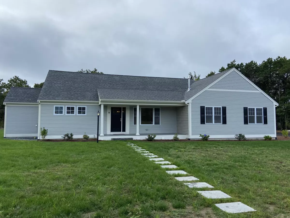 East Falmouth, MA 02536,9 Dylans Way