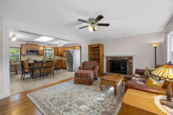 Harwich, MA 02645,6 Sassafras Lane