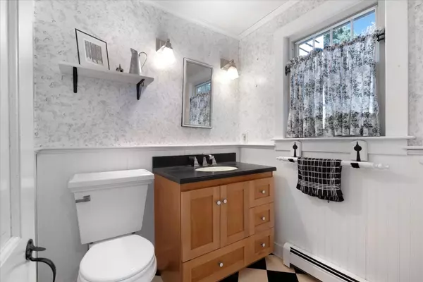 Harwich, MA 02645,307 Bank Street