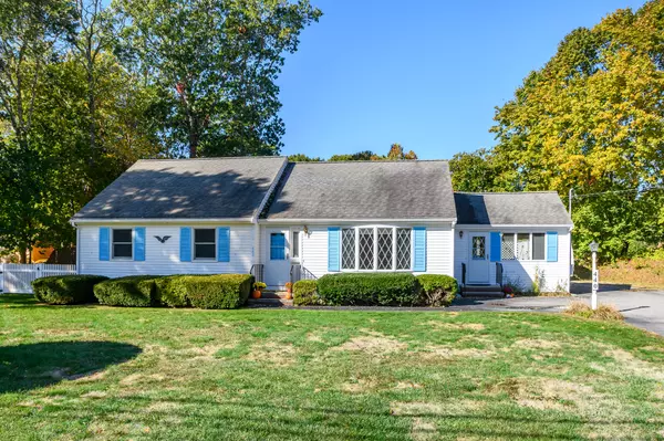 440 County Road, Pocasset, MA 02559