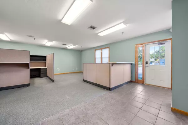 Pocasset, MA 02559,4 Barlows Landing Road #16