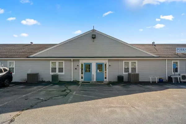 Pocasset, MA 02559,4 Barlows Landing Road #14