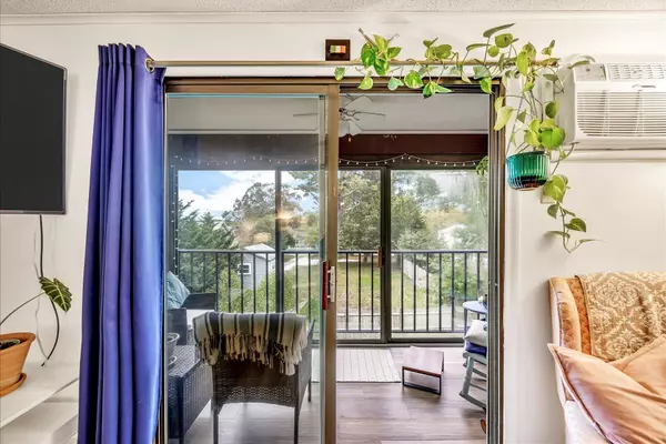 Dennis Port, MA 02639,12 Candlewood Lane #APT 2-9