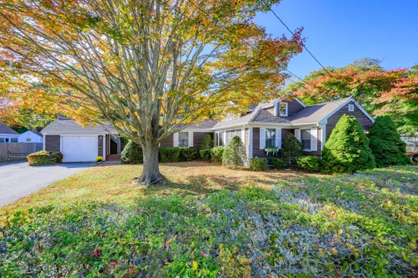 South Yarmouth, MA 02664,17 South Street