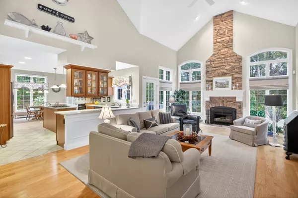 South Dennis, MA 02660,61 Barque Circle