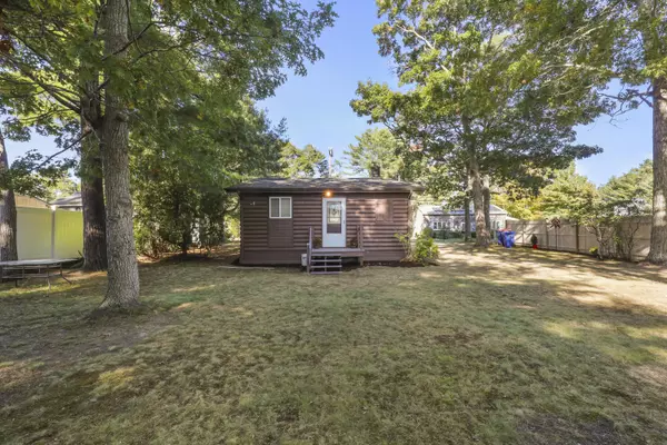 Buzzards Bay, MA 02532,74 Martin Street