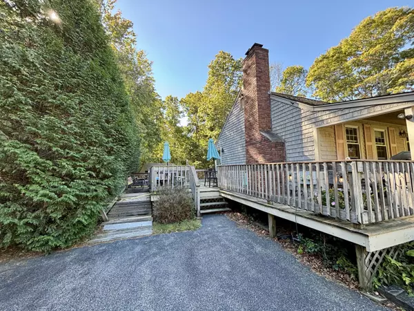 Forestdale, MA 02644,8 Artisan Way