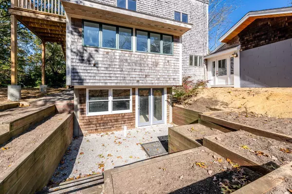 Eastham, MA 02642,50 Silver Oak Road