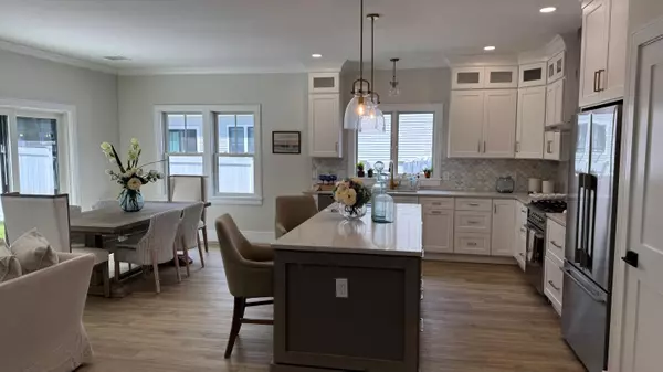 Falmouth, MA 02540,4 Josiah Path Path