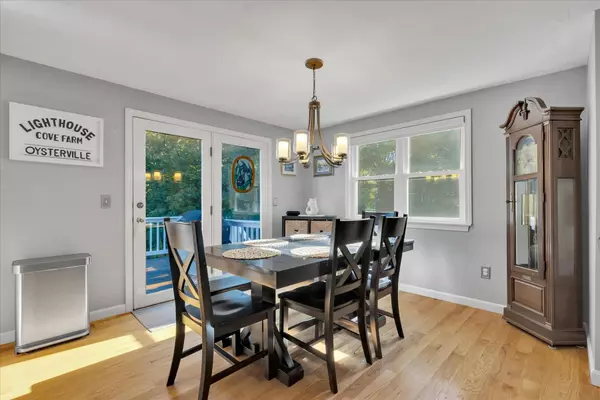 Osterville, MA 02655,40 Waterfield Road