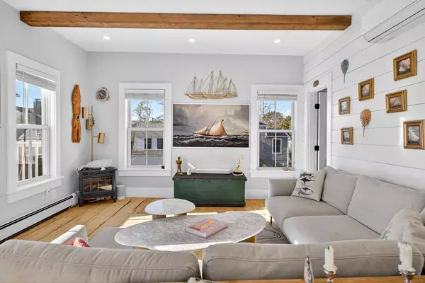 Provincetown, MA 02657,452 Commercial Street #Unit 3